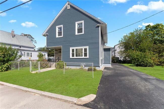 Building Photo - 301 Glenwood Ave