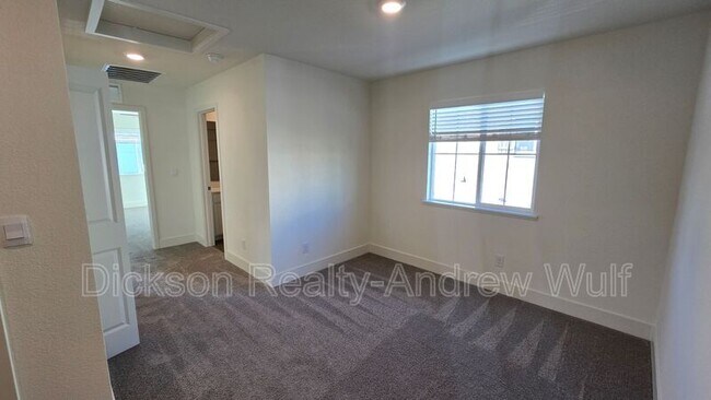 Building Photo - 4119 Scenic Dr