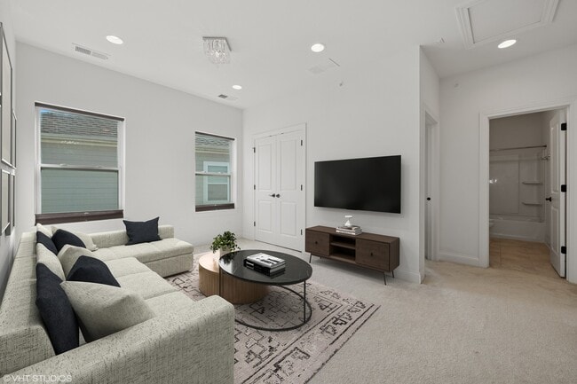Building Photo - 1434 Somerset Pl