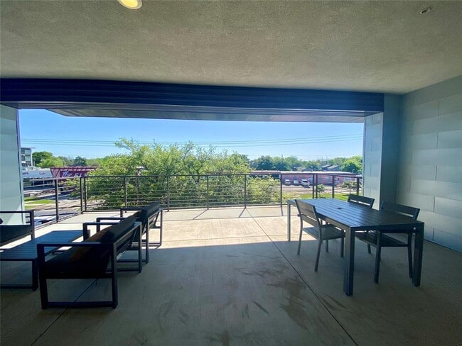 Building Photo - 6444 Burnet Rd