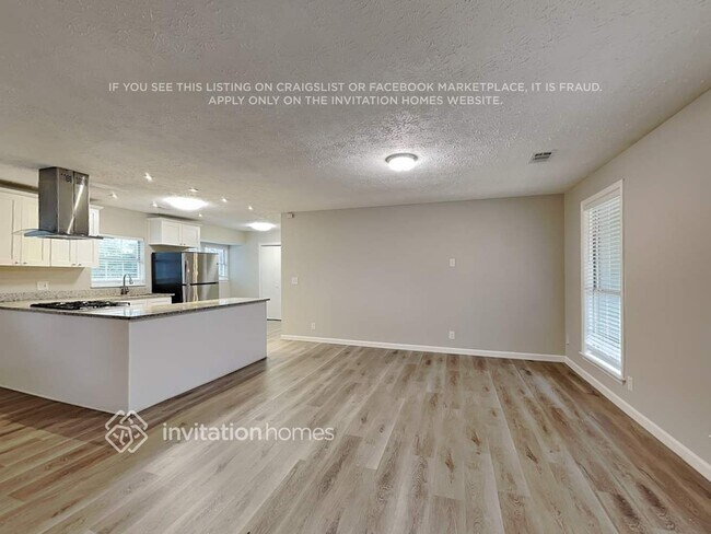 Building Photo - 1589 Mary Lou Ln SE