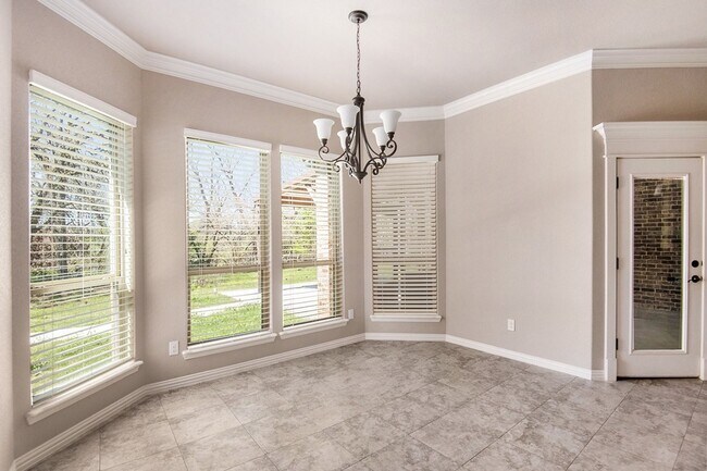 Building Photo - 136 Flying Diamond Dr