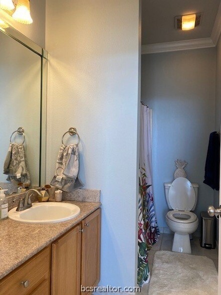 Building Photo - 801 Luther W St