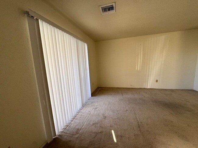 Building Photo - 2Br 2Ba Condo McCormick area w/Garage, Pool