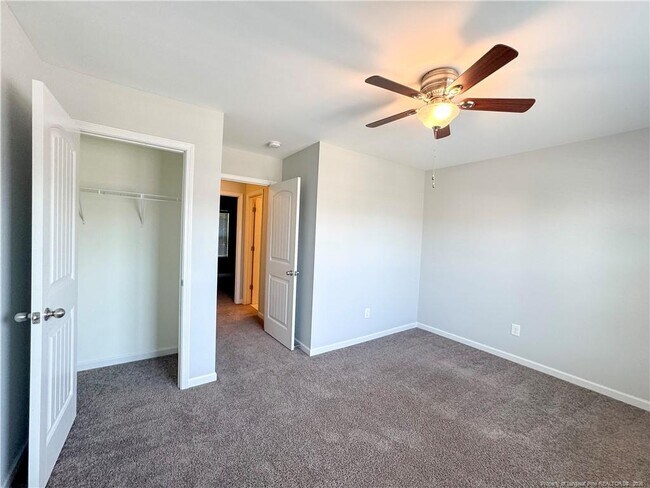 Building Photo - 2732 Mosquera Dr