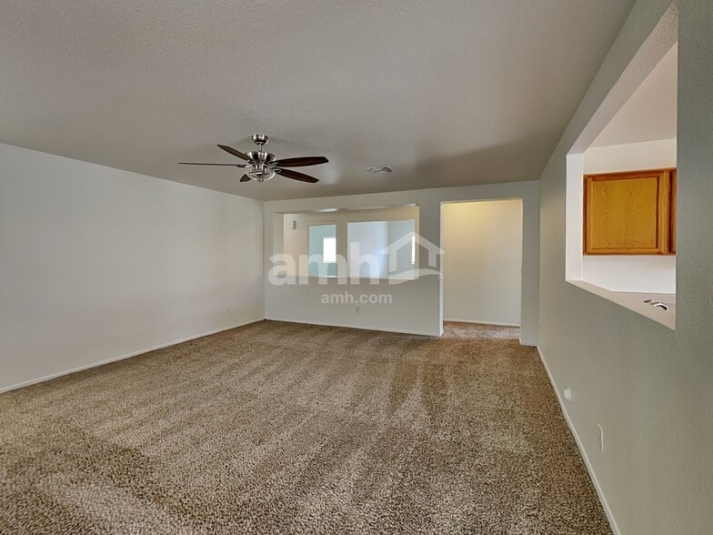 Building Photo - 11312 E Quintana Ave