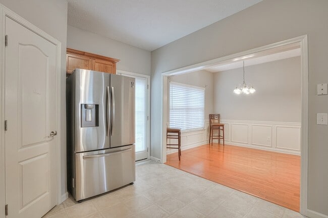 Building Photo - 2567 New Holland Cir