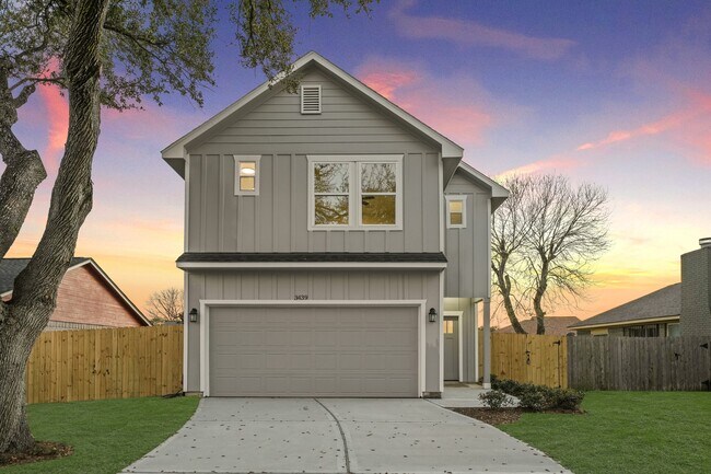 Building Photo - 3439 Rockrill Dr