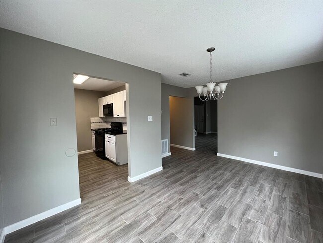 Building Photo - 11710 Stone Bridge Dr
