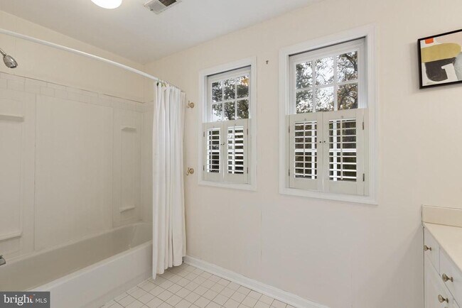 Building Photo - 210 Garrison Forest Rd