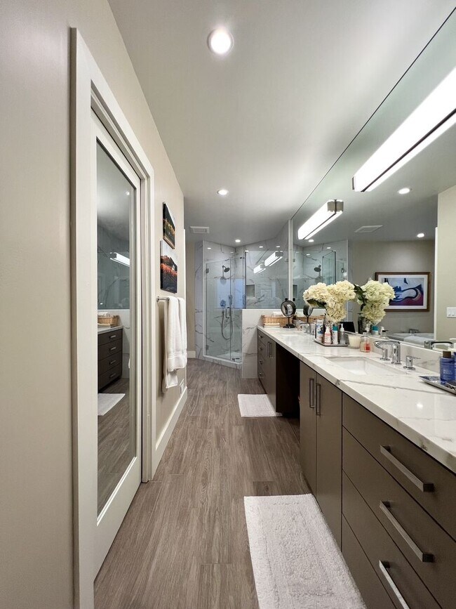 Building Photo - Luxury Living in one of Napa Valley's Most Prestigious Gated Commmunities