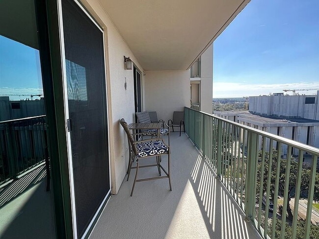 Building Photo - "Chic 1-Bedroom Retreat in Downtown Tallahassee – Perfectly Appointed at 703 Sq Ft!"