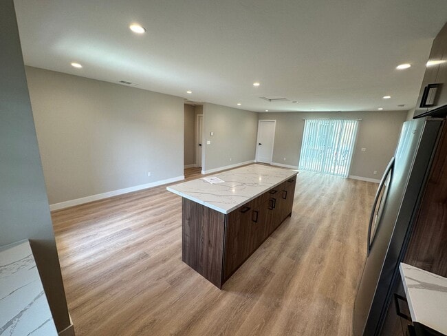 Building Photo - Fully Renovated in 2023!! 4BD/2BA on Tipton