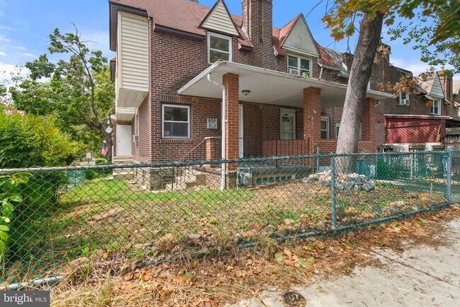 Building Photo - 450 Glendale Rd