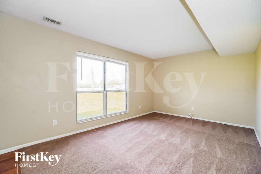 Building Photo - 6266 Glencairn Cir