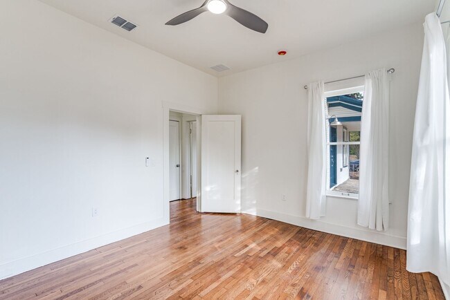 Building Photo - 210-M (ERL)