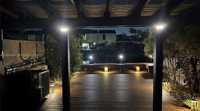 Building Photo - 7849 SW 103rd Pl