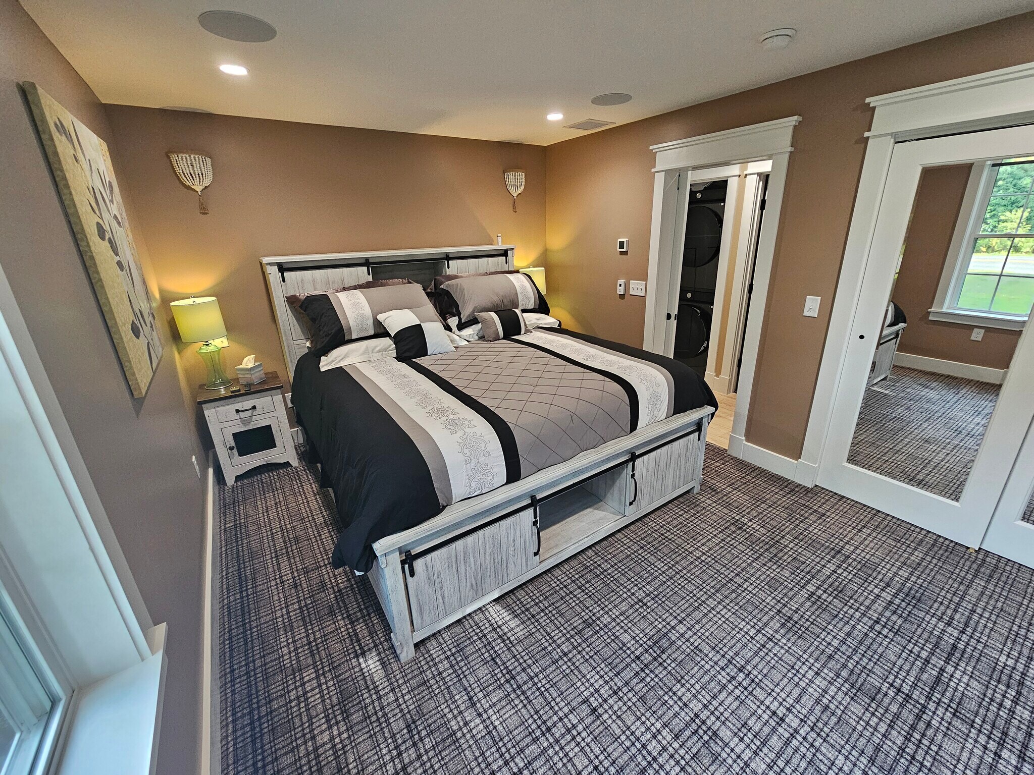 Building Photo - 435 High St