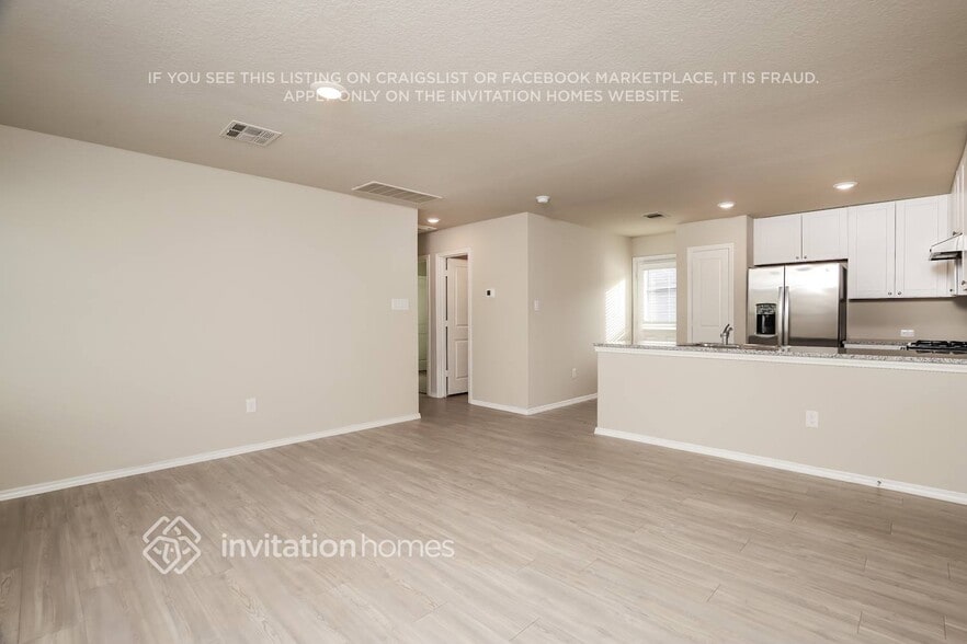 Building Photo - 13715 Bucket Way