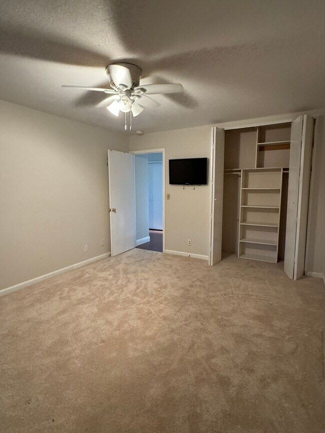 Building Photo - Beautiful Lake View Home for Rent in Lake of the Pines 3 Bed | 2 Bath | 1,775 Sq Ft