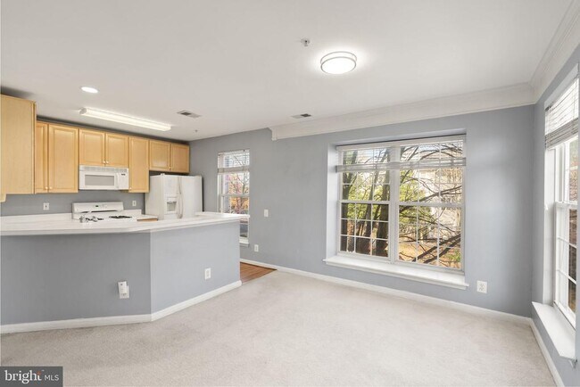 Building Photo - 12739 Fair Crest Ct