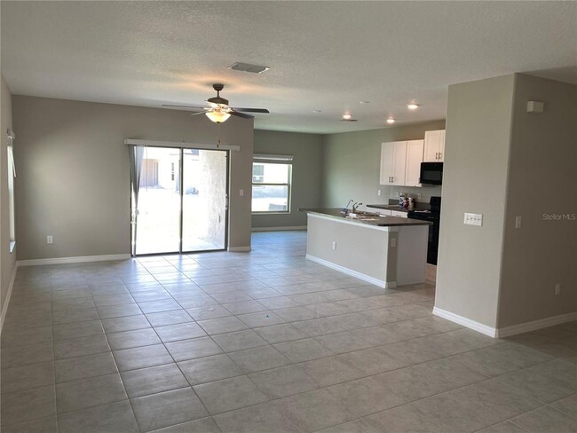 Building Photo - 7038 Samuel Ivy Dr