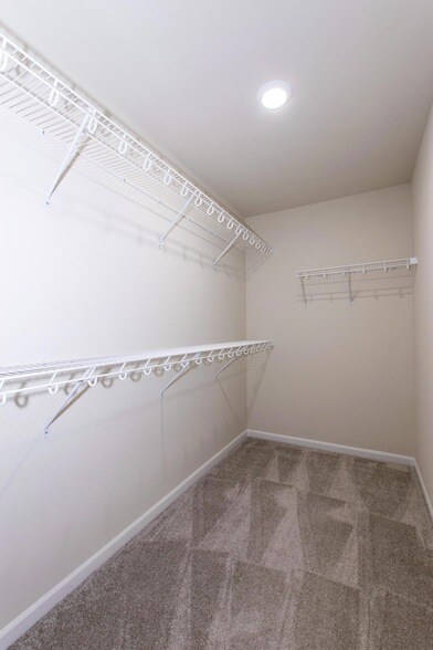 Building Photo - 717 Risdon Trail S