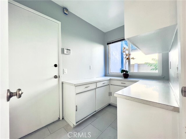 Building Photo - 9256 Crocus Ave