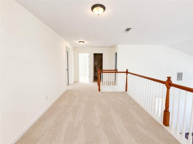 Building Photo - 3487 Harvest Ridge Ln NE