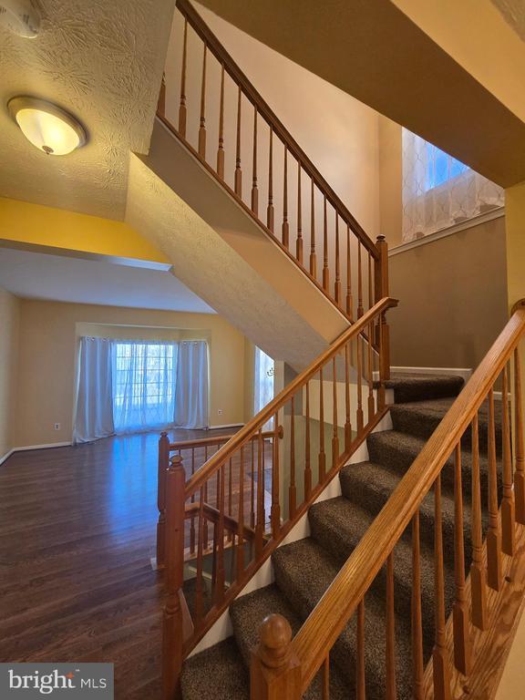 Building Photo - 160 Leeds Creek Cir