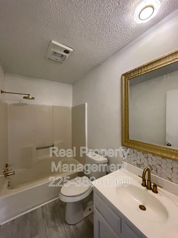 Building Photo - 1511 Cristy Dr