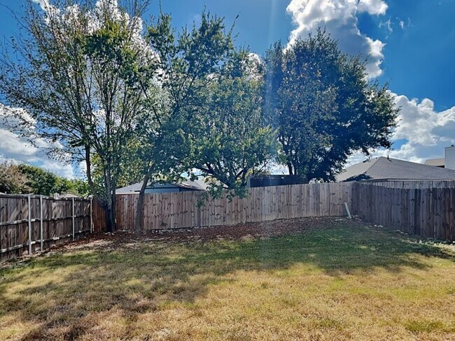 Building Photo - 1017 Woodall Dr