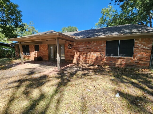 Building Photo - 3205 Andy Ln