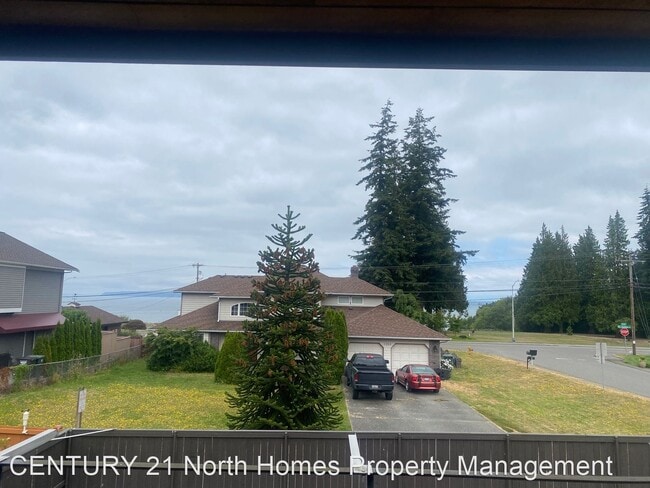 Building Photo - 3 br, 2 bath House - 4626 Greely St