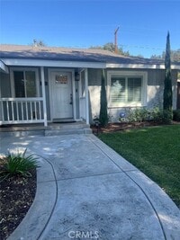 Building Photo - 3035 Bautista St