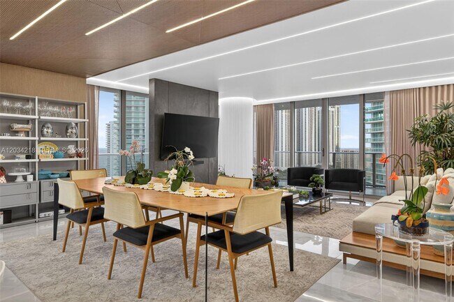 Building Photo - 300 Sunny Isles Blvd