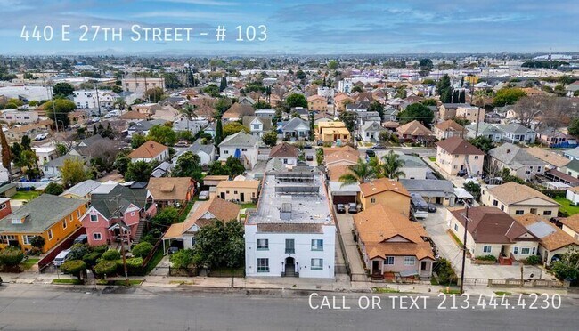 Building Photo - 440 E 27th St