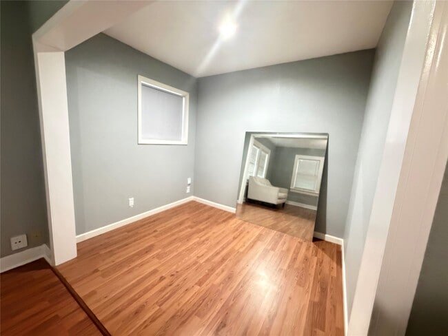 Building Photo - 5231 Leeland St