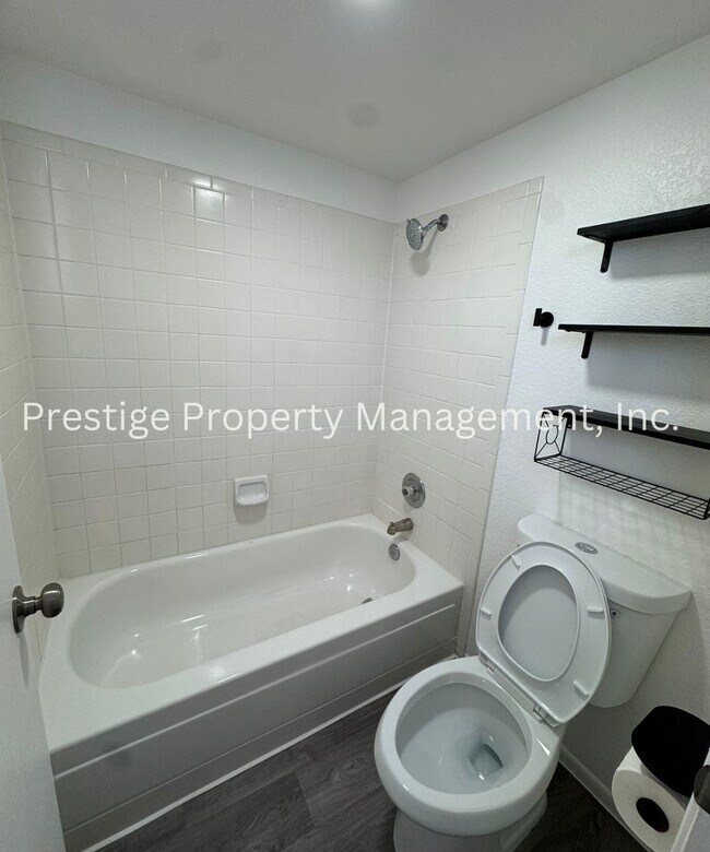 Building Photo - Newly Remodeled Southwest Gem W/ Pool