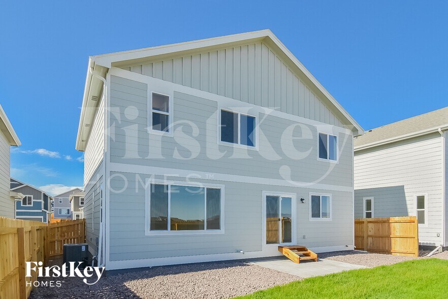 Building Photo - 10610 Luneth Dr