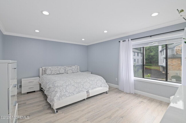 Building Photo - 70 Overlook Dr