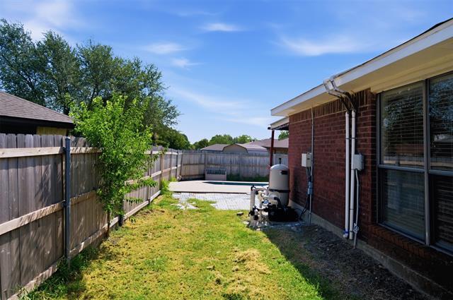 Building Photo - 5406 Blue Cove Dr