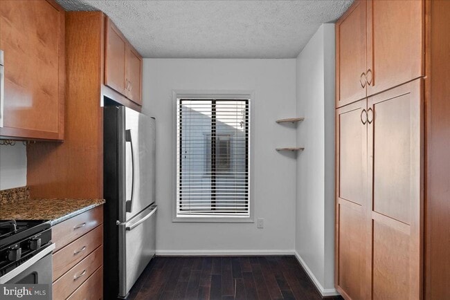 Building Photo - 2228 Hunters Run Dr