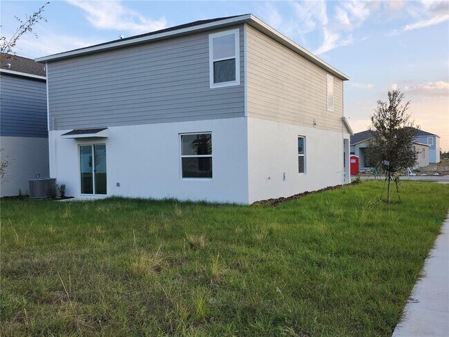 Building Photo - 2704 Lookout Rdg Rd