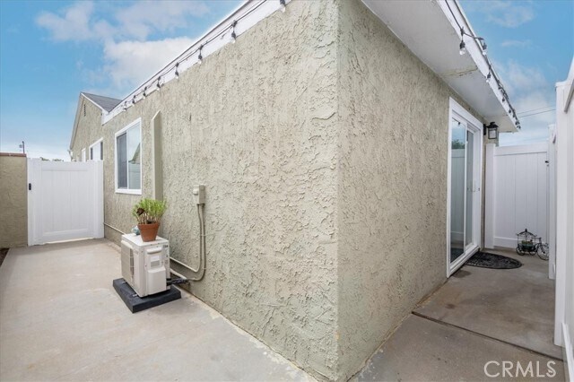 Building Photo - 15416 Gramercy Pl
