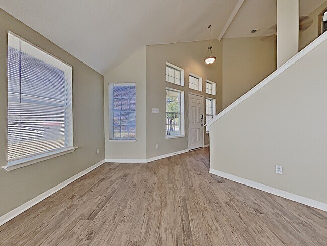 Building Photo - 17307 Beretta Bend Dr