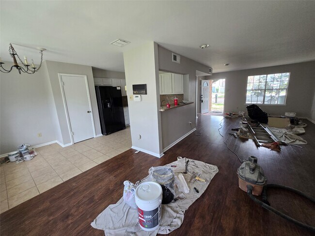 Building Photo - 7942 Grow Ln