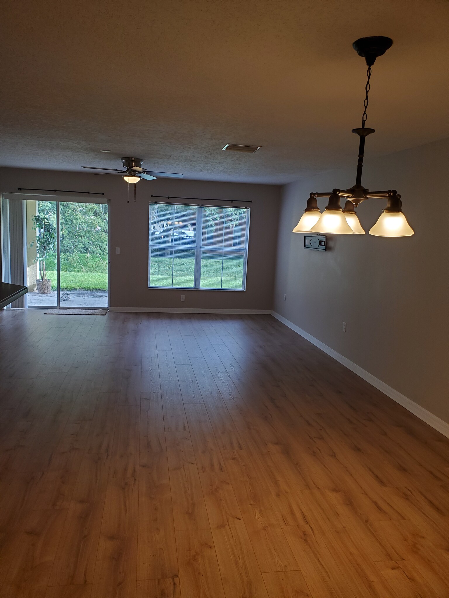 Living Room - 10816 Great Carlisle Ct