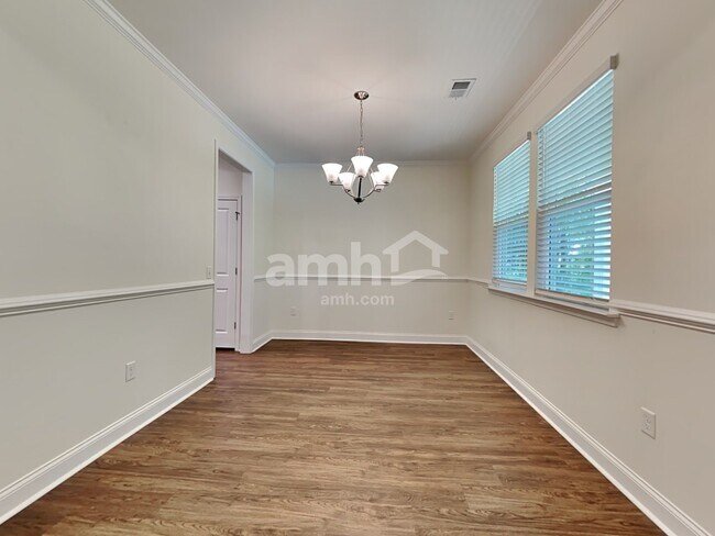Building Photo - 219 Swan Drive