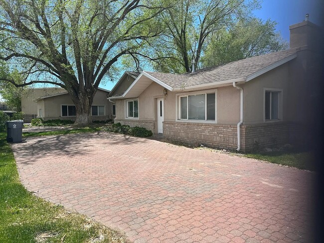 Building Photo - 515 W 100 S